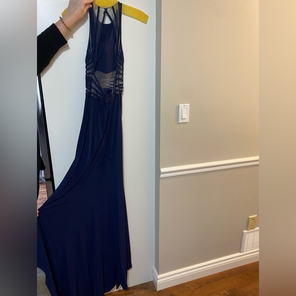 Prom Dress - Picture 4 of 7